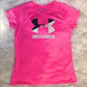 Under Armour Girls T Perfect condition. Worn twice